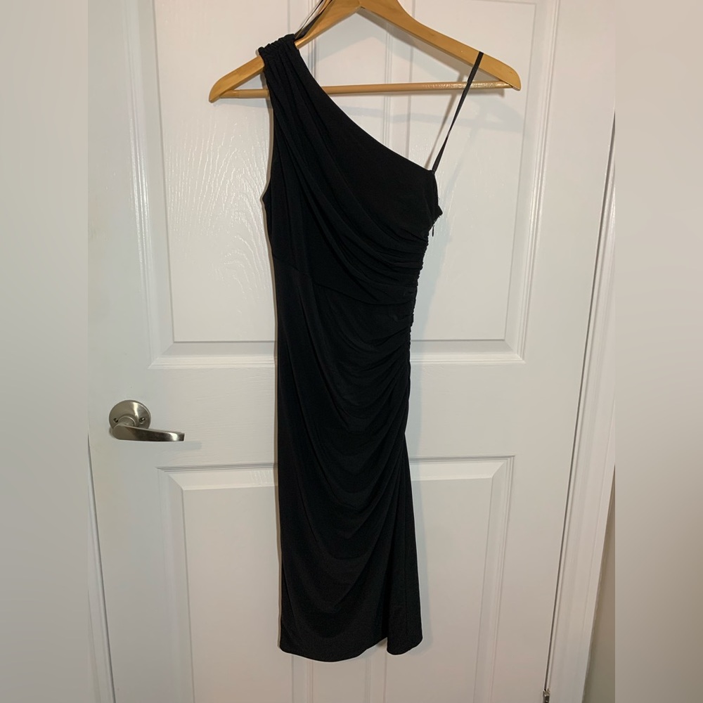 NWOT - le Chateau black one shoulder party dress - Picture 1 of 2